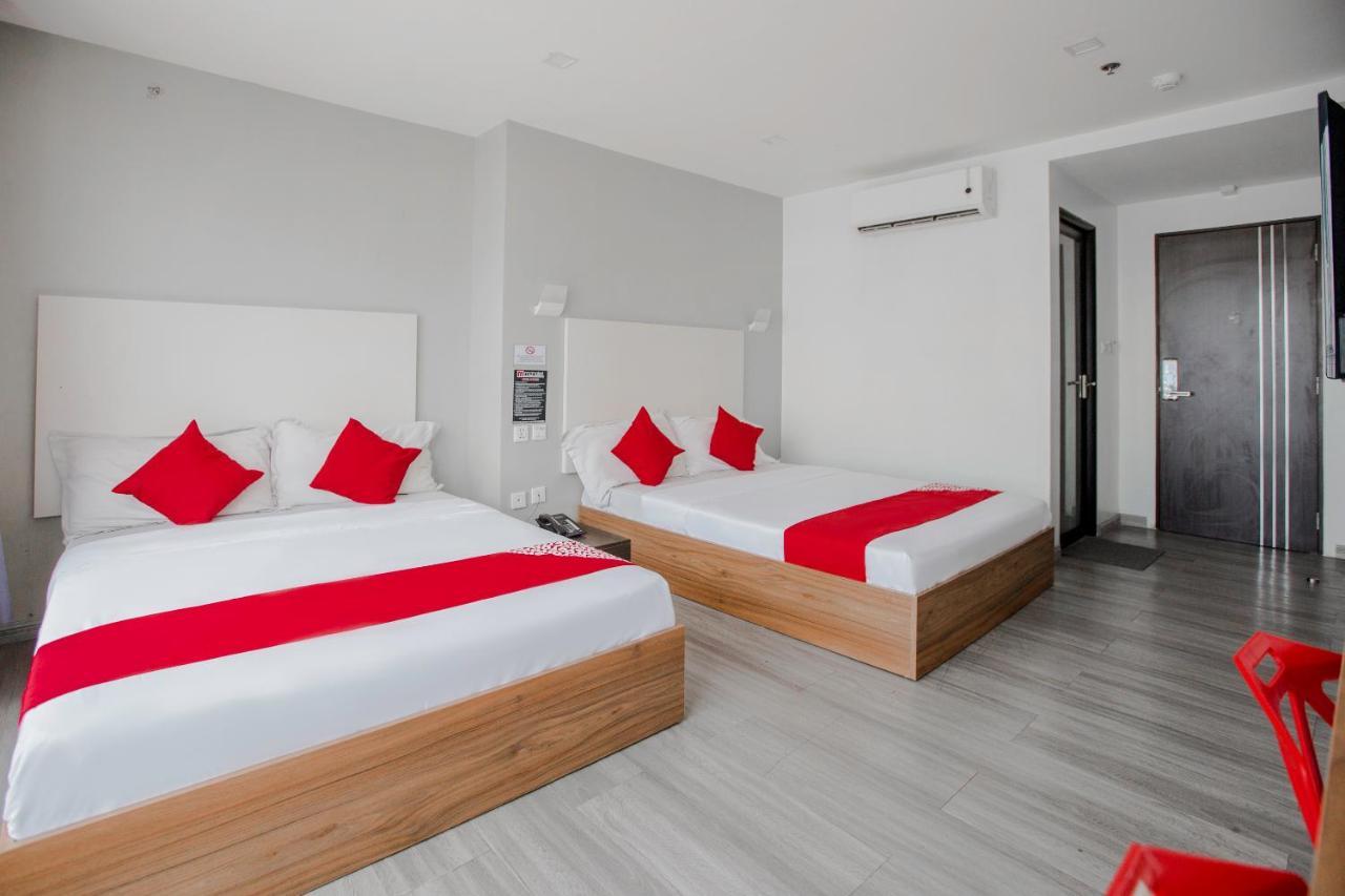 Oyo 666 Mc Hotel Fairview Quezon City Exteriér fotografie