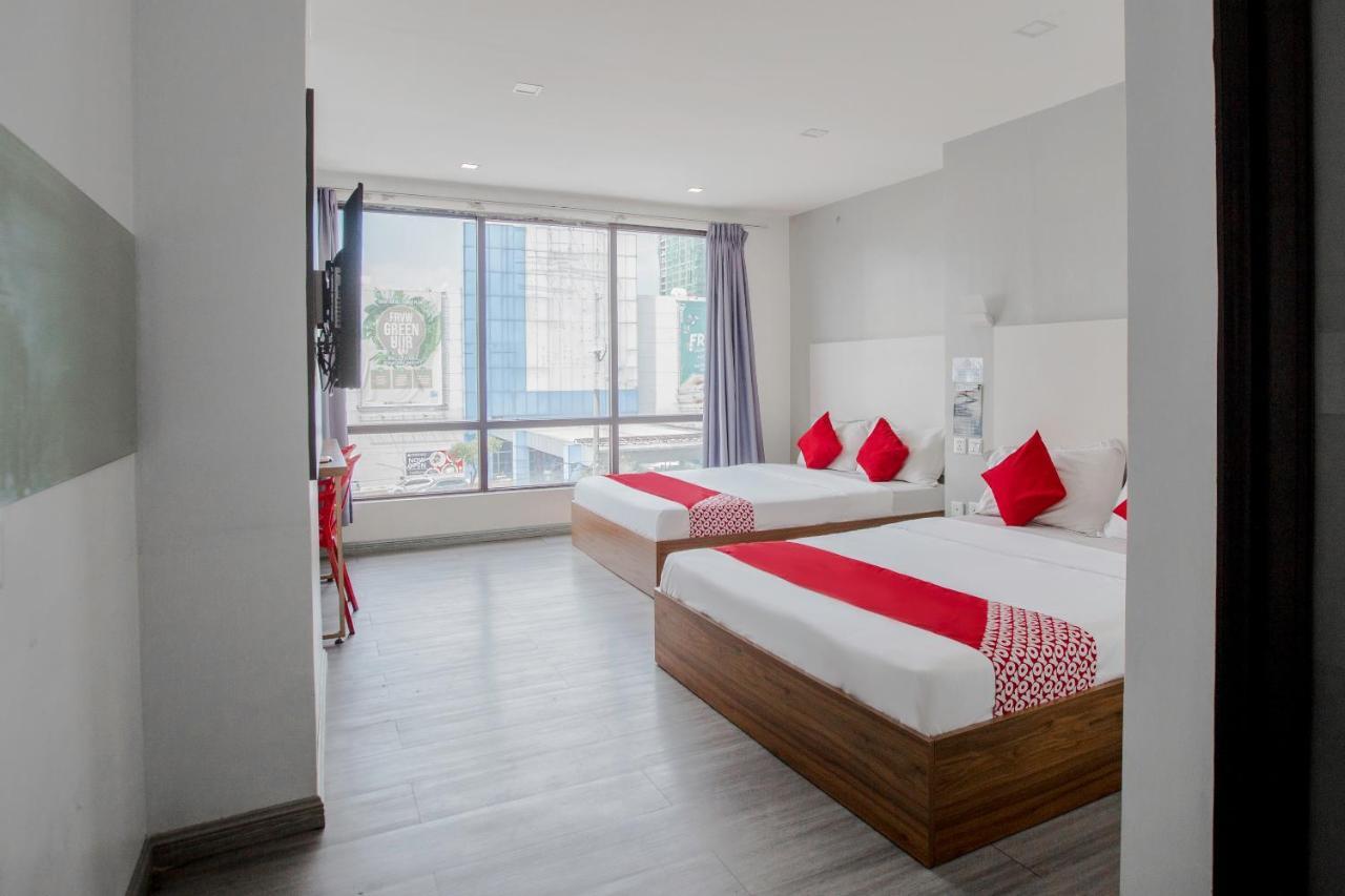 Oyo 666 Mc Hotel Fairview Quezon City Exteriér fotografie