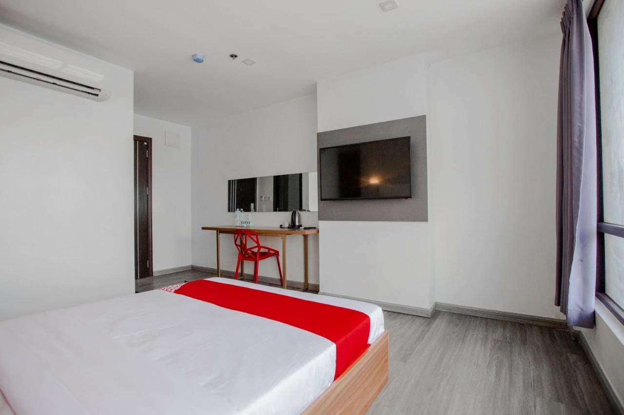 Oyo 666 Mc Hotel Fairview Quezon City Exteriér fotografie