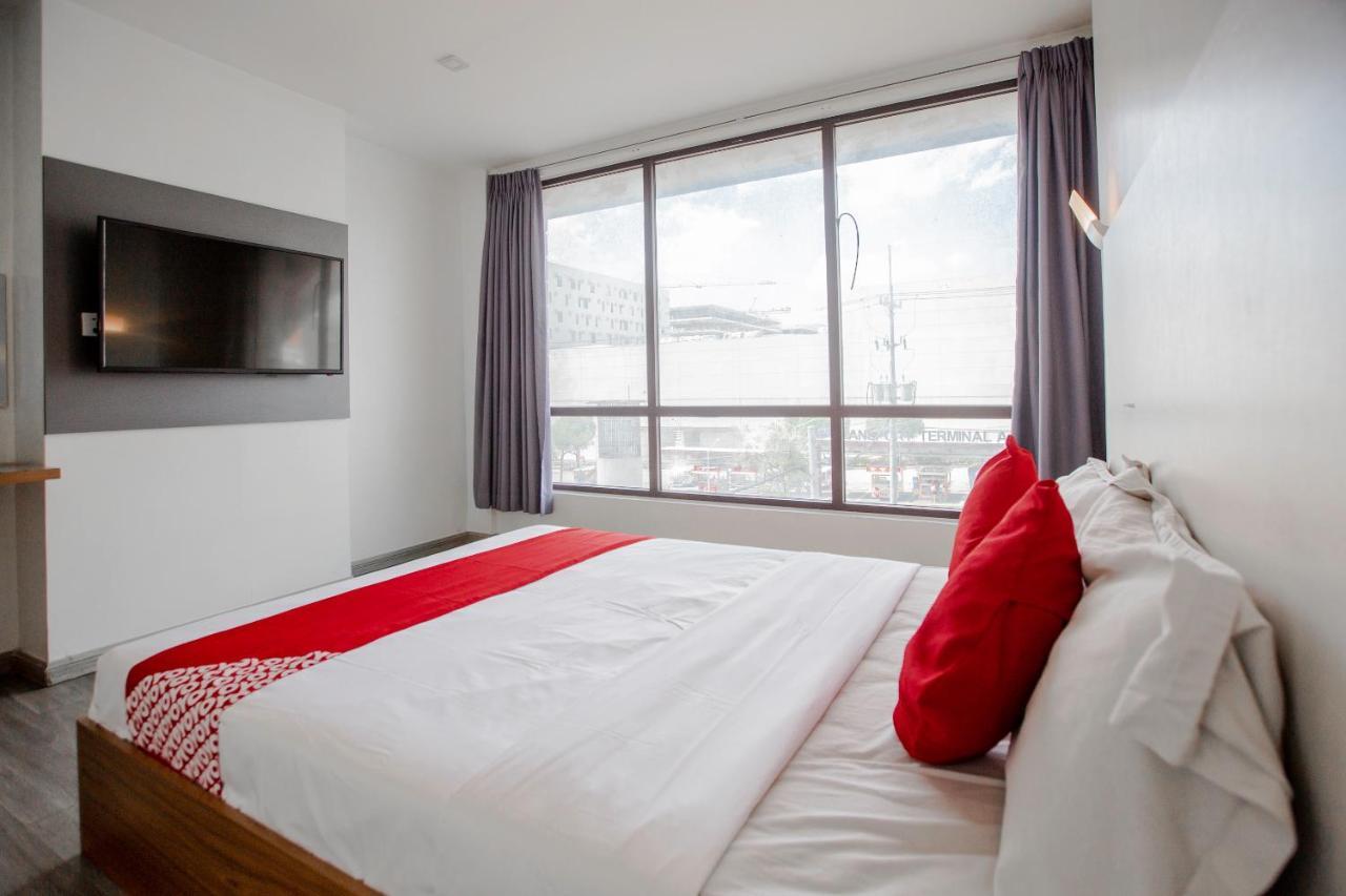 Oyo 666 Mc Hotel Fairview Quezon City Exteriér fotografie