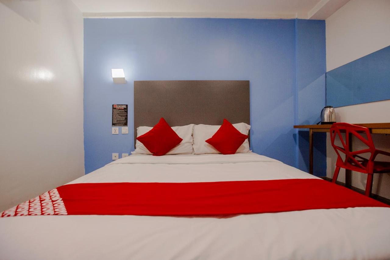 Oyo 666 Mc Hotel Fairview Quezon City Exteriér fotografie