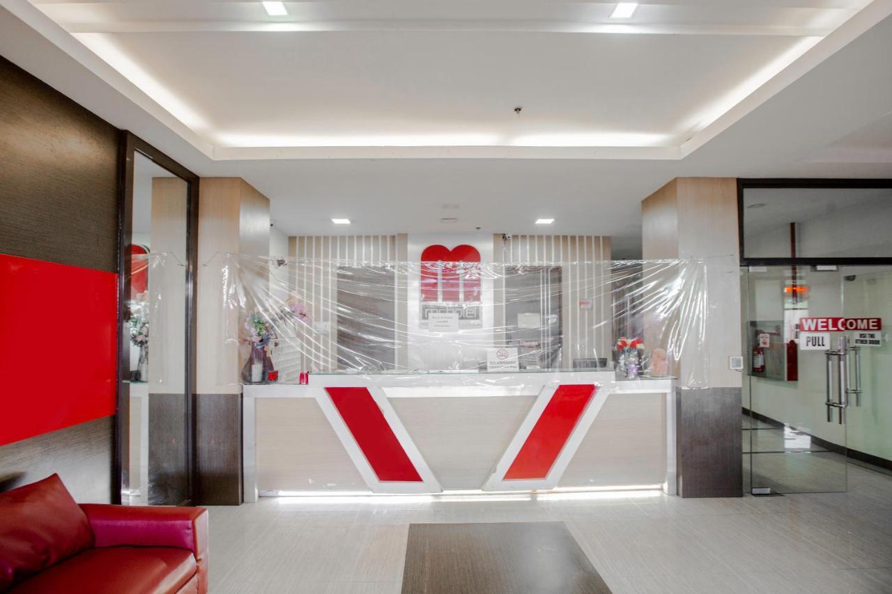 Oyo 666 Mc Hotel Fairview Quezon City Exteriér fotografie